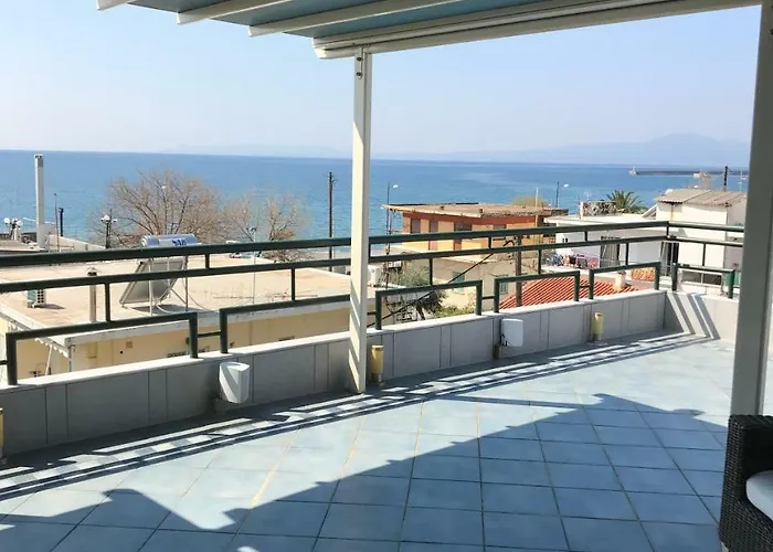 Tg Beach Studio With Sea View Terrace Апартаменты *