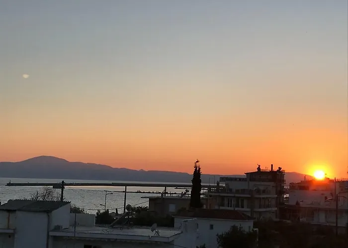 Апартаменты Tg Beach Studio With Sea View Terrace