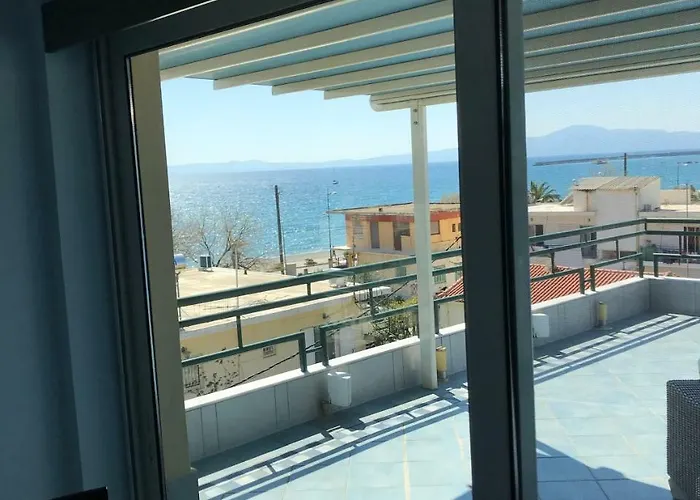 Tg Beach Studio With Sea View Terrace Апартаменты Каламата