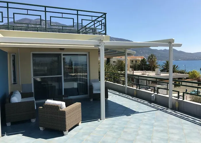 Tg Beach Studio With Sea View Terrace Kalamata
